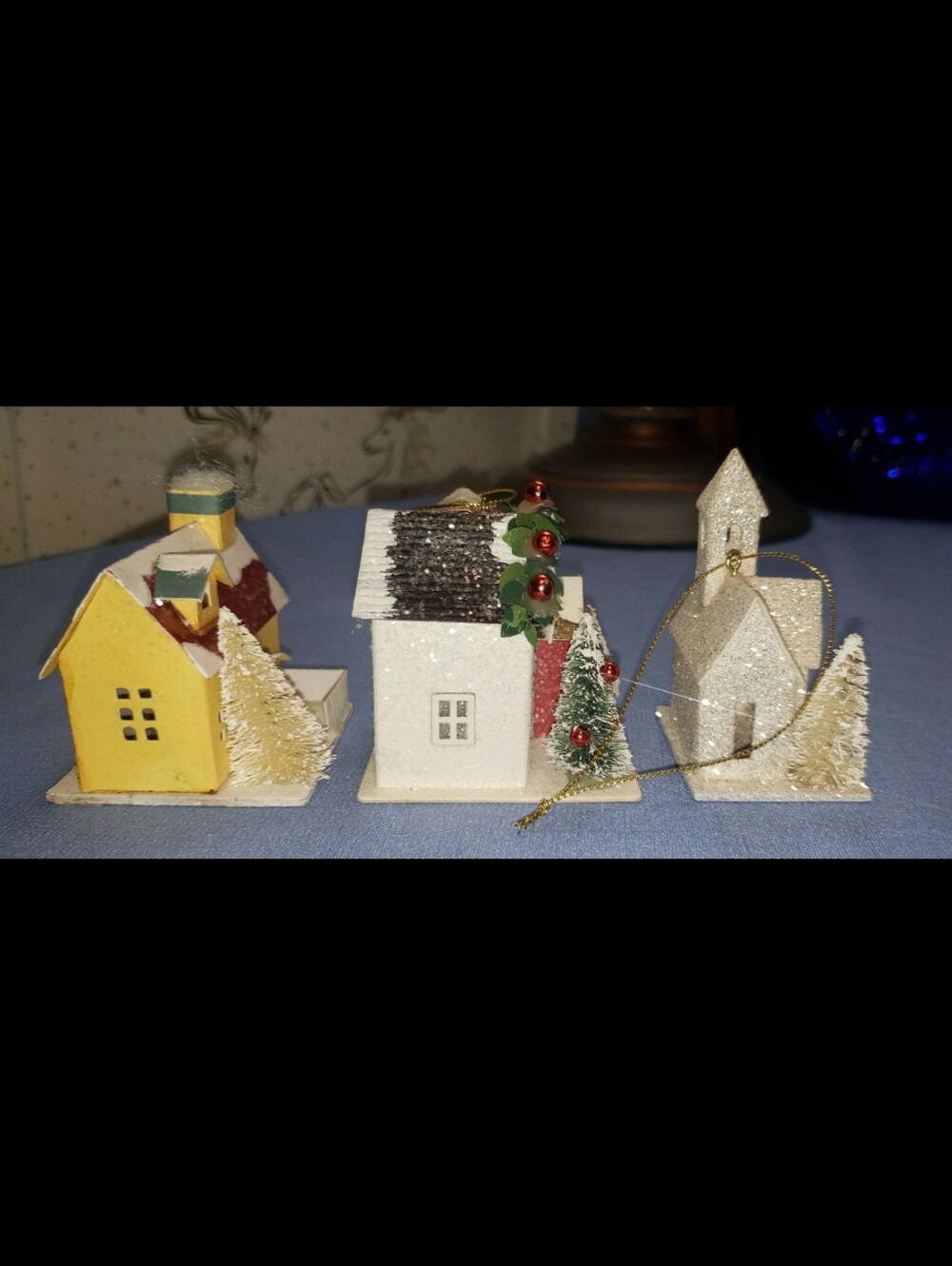 Lot Of Three (3) Putz Style Christmas Houses - Picture 8 of 12